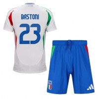 Camiseta Italia Alessandro Bastoni #23 Segunda Equipación Replica Eurocopa 2024 para niños mangas cortas (+ Pantalones cortos)